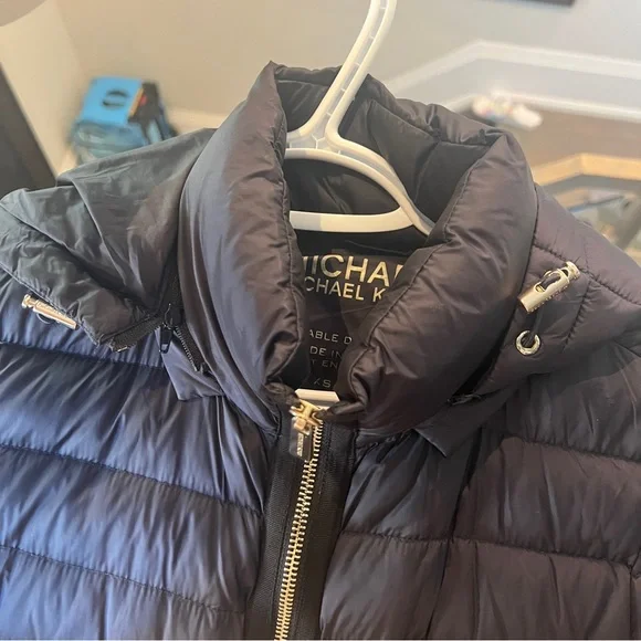 Michael Kors Packable Down Fill Jacket - Picture 4 of 6